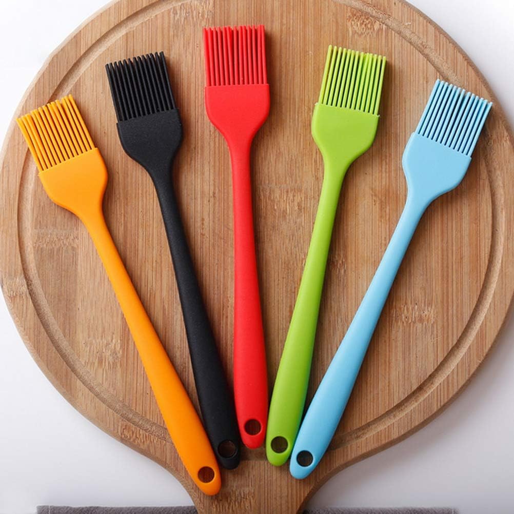Food-Grade Silicone Oil Brush (1 Pc) – Heat Resistant BBQ & Baking Basting Brush for Spreading Oil, Butter & Sauce | Kitchen Cooking Tool (Random Color)