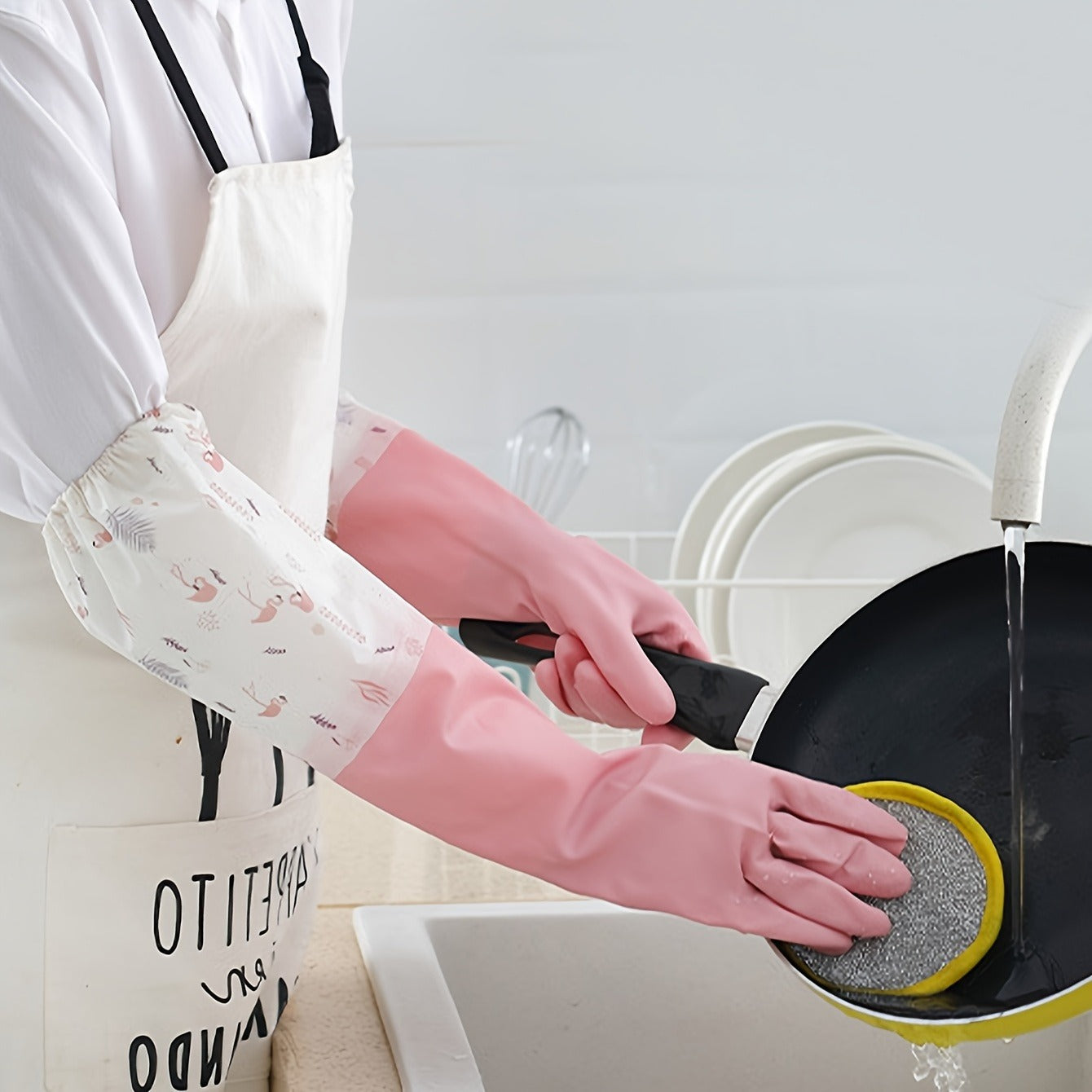 Long reusable dishwashing gloves with warm fleece lining, waterproof, heat-resistant, anti-slip for kitchen and laundry use.