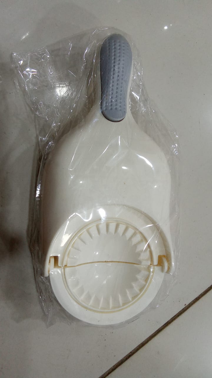 2-In-1 Manual Dumpling Maker & Dough Press Machine – Portable Samosa & Gujiya Mould Tool | Easy DIY Pastry & Kitchen Baking Accessory (Random Color)