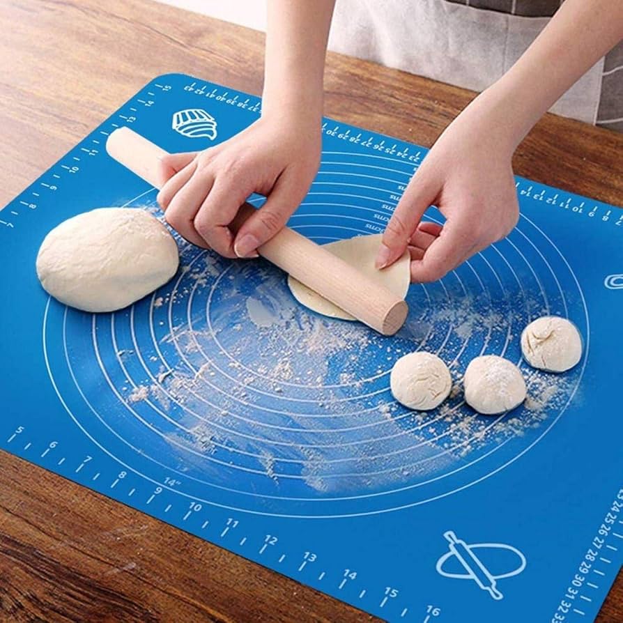 Large 50x40cm silicone roti mat, non-stick and multipurpose for kneading, rolling dough, and baking in the kitchen.