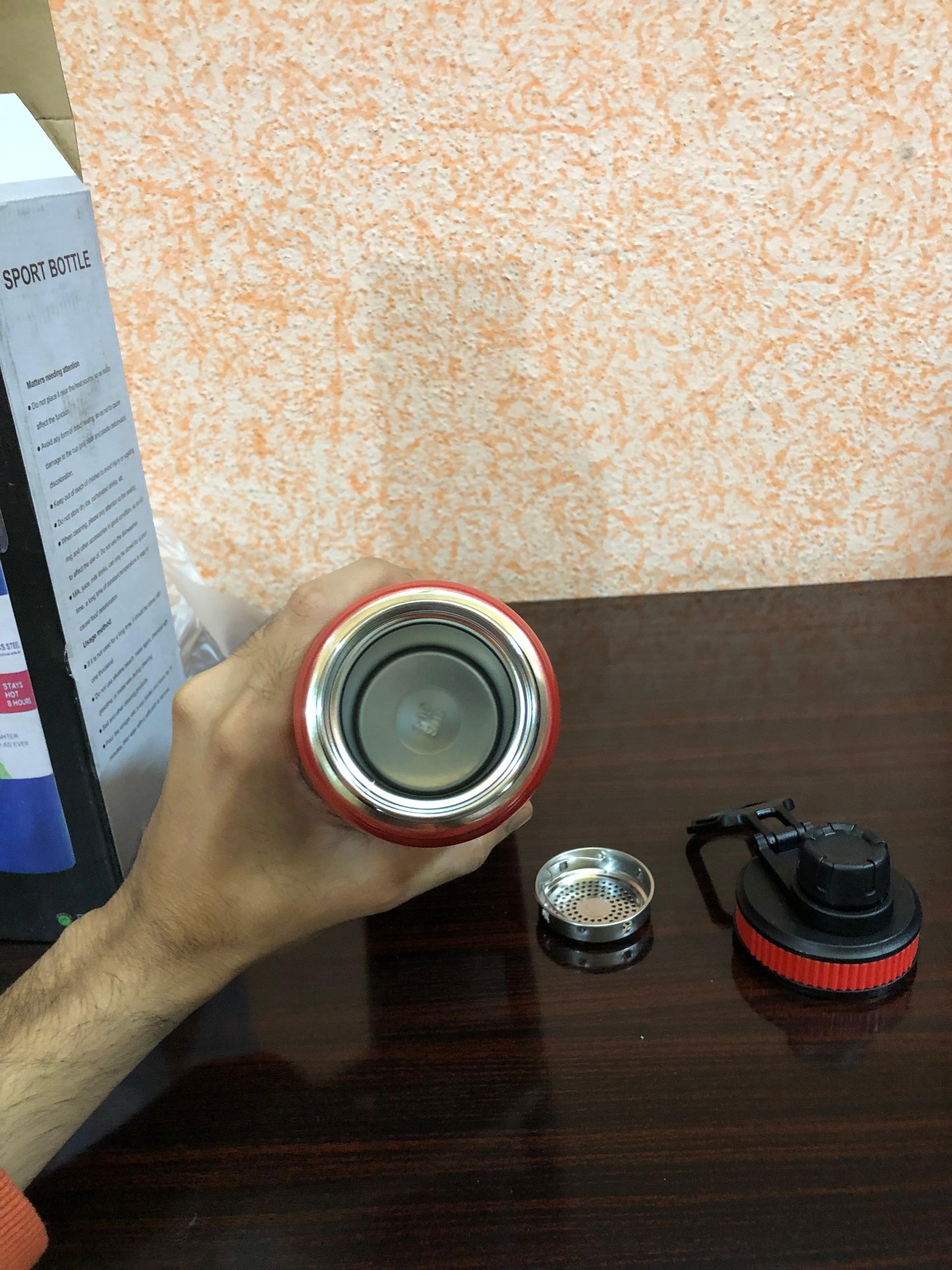 800ml Double Wall Insulated Stainless Steel Water Bottle – Hot & Cold Vacuum Flask, Leak-Proof Travel Bottle (Random Color)