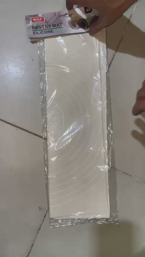 Large Silicone Roti Mat 50x40cm – Non-Stick Kneading Dough Pad | Multipurpose Baking & Rolling Mat for Kitchen (Random Color)